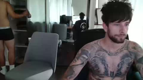 Snapshot of russora666 chatting on December 18, 2025, 4:07 am russora666 online show from December 18, 2025, 4:07 am