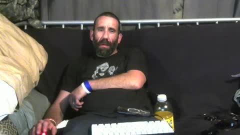 rusty_ambitions online show from July 17, 2026, 1:01 am
