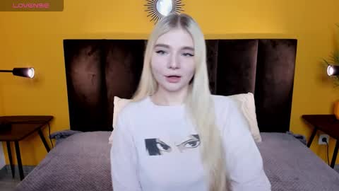 ruthbryant online show from December 5, 2025, 12:41 am