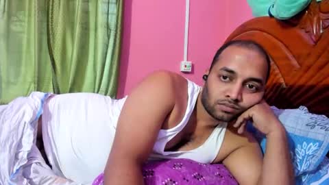 rwb17 online show from October 22, 2025, 9:53 am