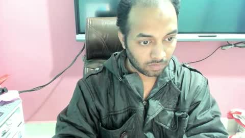 rwb17 online show from December 16, 2025, 12:54 pm