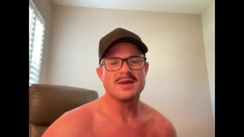 Snapshot of ry39 chatting on March 7, 2026, 5:32 pm ry39 online show from March 7, 2026, 5:32 pm