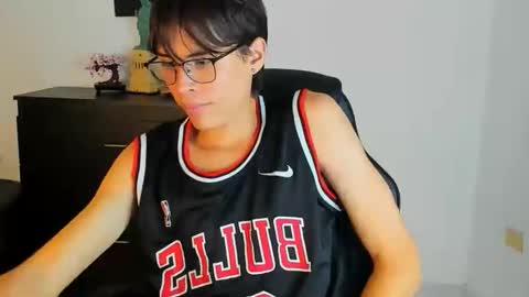 Snapshot of ryan_bronw chatting on May 25, 2026, 2:50 am Nathan online show from May 25, 2026, 2:50 am