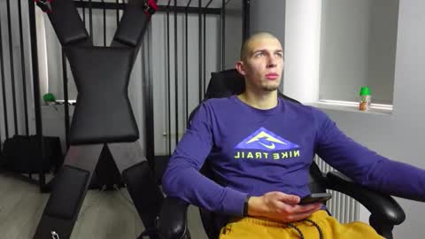 Snapshot of ryan_dozer chatting on October 16, 2025, 8:04 am RYAN DOZER online show from October 16, 2025, 8:04 am