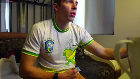 Snapshot of ryan_dozer chatting on November 20, 2025, 8:14 am RYAN DOZER online show from November 20, 2025, 8:14 am