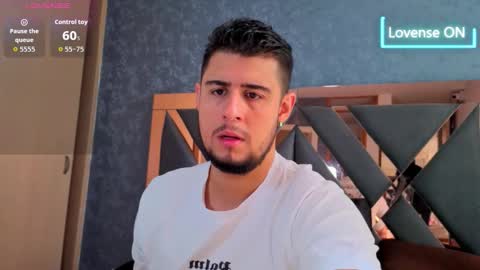 Snapshot of ryan_evanns chatting on September 28, 2025, 4:12 pm R Y A N online show from September 28, 2025, 4:12 pm