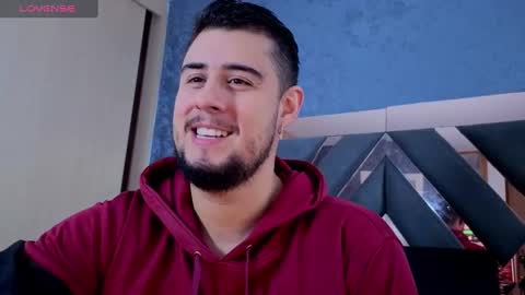 Snapshot of ryan_evanns chatting on October 20, 2025, 11:32 am R Y A N online show from October 20, 2025, 11:32 am