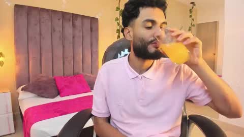 ryan_jackson_ online show from November 23, 2025, 5:07 am