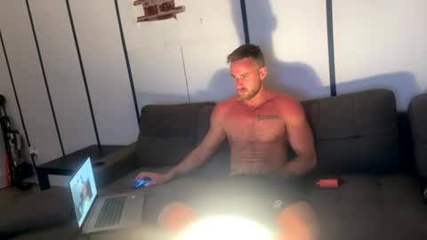 ryan_stockbar online show from July 21, 2026, 2:14 am