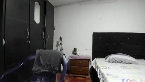 ryan_xc1 online show from March 19, 2026, 2:26 am