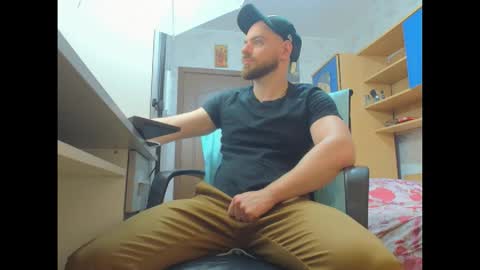 Snapshot of ryanstone_ chatting on January 10, 2026, 5:42 am Ryanstone online show from January 10, 2026, 5:42 am