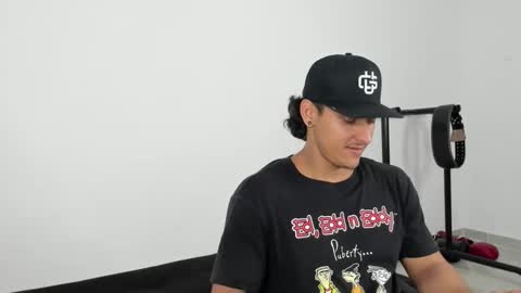 ryanwhite3 online show from November 10, 2025, 12:53 am