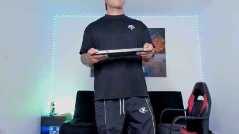 Snapshot of ryanwhite3 chatting on February 3, 2026, 2:53 am ryanwhite3 online show from February 3, 2026, 2:53 am