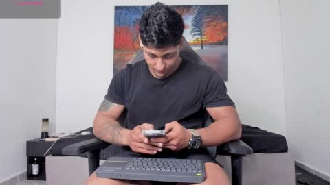 Snapshot of ryanwhite3 chatting on April 1, 2026, 12:55 am ryanwhite3 online show from April 1, 2026, 12:55 am