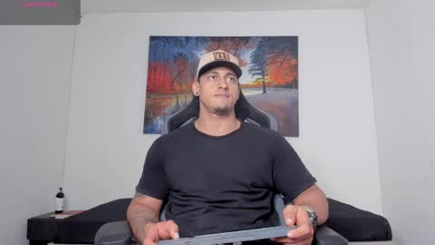Snapshot of ryanwhite3 chatting on April 8, 2026, 2:11 am ryanwhite3 online show from April 8, 2026, 2:11 am