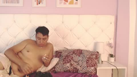 Ryder and Violet online show from February 4, 2025, 2:28 am