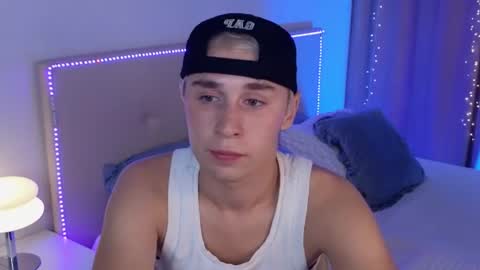 Max  Chuck online show from July 3, 2026, 8:26 pm