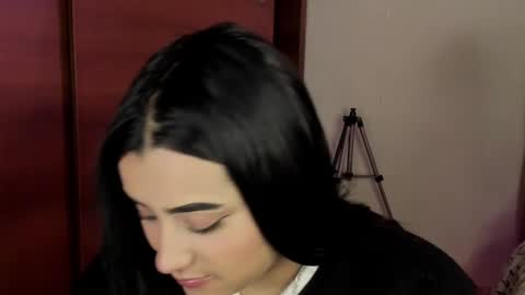 Snapshot of s_demoni1 chatting on March 7, 2025, 2:45 pm S H A R O N model independient online show from March 7, 2025, 2:45 pm