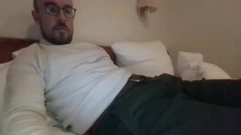 s_i_q online show from September 18, 2025, 7:16 pm