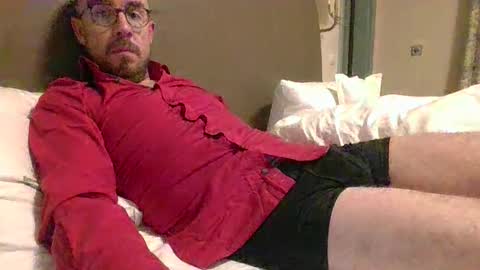 s_i_q online show from December 3, 2025, 10:41 pm