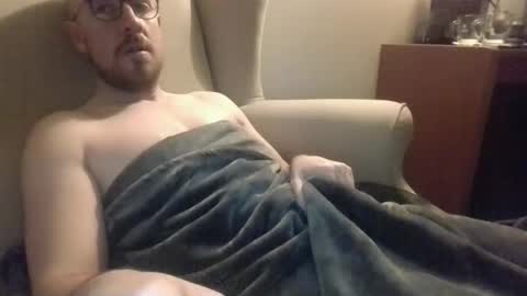 s_i_q online show from December 15, 2025, 8:24 pm