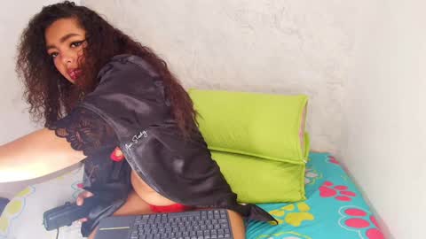 Snapshot of s_sofia_ chatting on January 6, 2025, 7:13 pm s_sofia_ online show from January 6, 2025, 7:13 pm