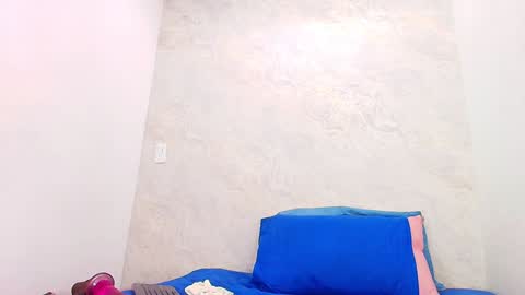 Snapshot of s_sofia_ chatting on January 30, 2025, 1:44 am s_sofia_ online show from January 30, 2025, 1:44 am