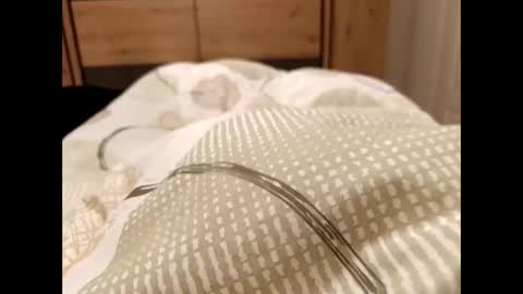 Snapshot of s_xp__ chatting on December 17, 2025, 5:46 am s_xp__ online show from December 17, 2025, 5:46 am