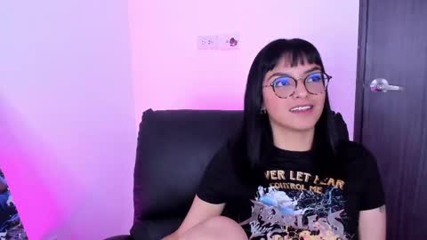 Snapshot of saam_collins69 chatting on February 3, 2026, 2:53 am Val online show from February 3, 2026, 2:53 am