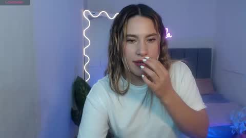 saaya_tay online show from March 8, 2025, 3:17 am