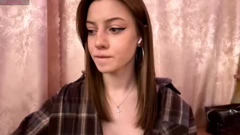 Snapshot of sabinakeeser chatting on December 13, 2025, 8:14 pm Mika online show from December 13, 2025, 8:14 pm