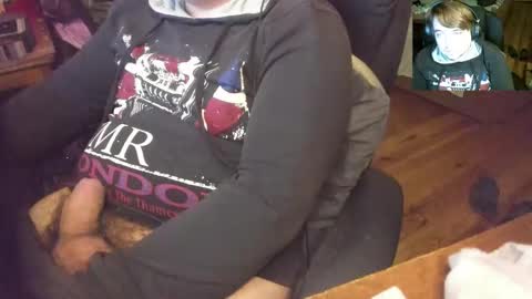 1141323  my Lord Mister Max   moms treasure online show from November 4, 2025, 12:32 am