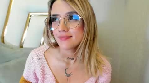 Snapshot of sabrina_cole chatting on January 29, 2025, 9:33 am . Sabrina Cole . online show from January 29, 2025, 9:33 am