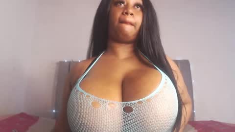 Snapshot of sabrina_mora chatting on April 10, 2026, 6:12 pm Sabrina Mora online show from April 10, 2026, 6:12 pm