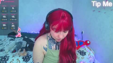 Snapshot of sabrina_raiders_666 chatting on February 5, 2025, 9:15 am Lilith Solar online show from February 5, 2025, 9:15 am