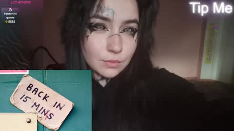 Snapshot of sabrina_raiders_666 chatting on February 19, 2025, 6:55 am Lilith Solar online show from February 19, 2025, 6:55 am