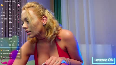 Snapshot of sabrinajadex chatting on January 26, 2025, 4:41 pm SabrinaJade online show from January 26, 2025, 4:41 pm