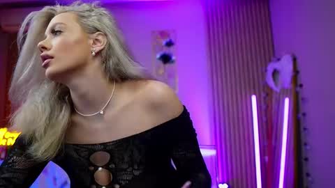 Snapshot of sabrinajadex chatting on February 2, 2026, 6:34 am SabrinaJade online show from February 2, 2026, 6:34 am