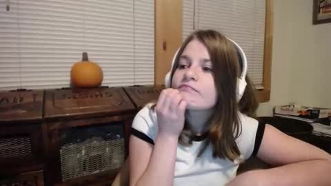 Snapshot of sabrinalexington chatting on October 7, 2025, 11:35 pm Sabrina online show from October 7, 2025, 11:35 pm