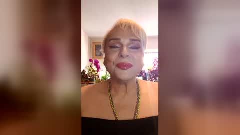 sabrinalong9999 online show from July 11, 2026, 10:44 pm