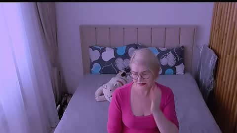 Sabrina MacMarren online show from April 14, 2026, 9:15 am