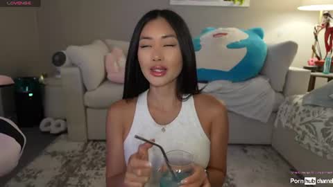 Snapshot of sabrinasarcade chatting on June 19, 2026, 7:17 pm Sabrina online show from June 19, 2026, 7:17 pm
