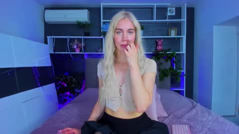 Sabrina online show from March 26, 2026, 1:38 pm