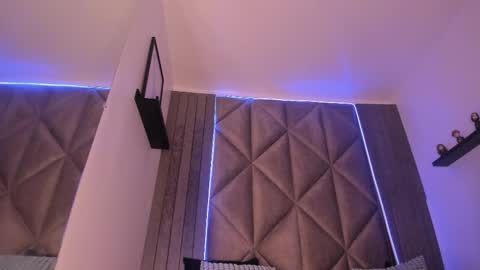 Snapshot of sabrinaspell_ chatting on September 19, 2025, 11:44 am S A B R I N A online show from September 19, 2025, 11:44 am