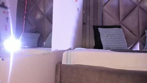 Snapshot of sabrinaspell_ chatting on October 23, 2025, 11:31 am S A B R I N A online show from October 23, 2025, 11:31 am