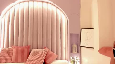 Snapshot of sabrinaspell_ chatting on November 9, 2025, 11:41 am S A B R I N A online show from November 9, 2025, 11:41 am