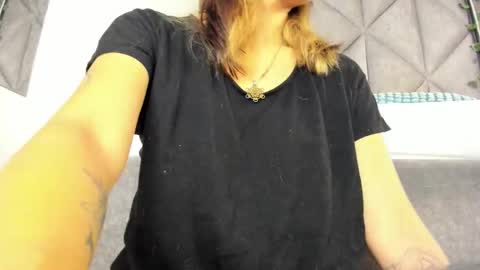 Snapshot of sabrinaspell_ chatting on December 15, 2025, 11:36 am S A B R I N A online show from December 15, 2025, 11:36 am