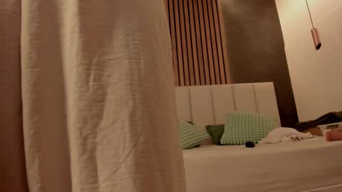 Snapshot of sabrinaspell_ chatting on January 10, 2026, 11:45 am S A B R I N A online show from January 10, 2026, 11:45 am