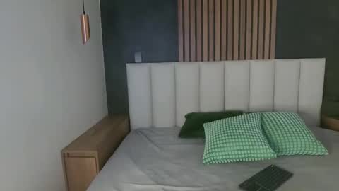 Snapshot of sabrinaspell_ chatting on January 12, 2026, 11:37 am S A B R I N A online show from January 12, 2026, 11:37 am