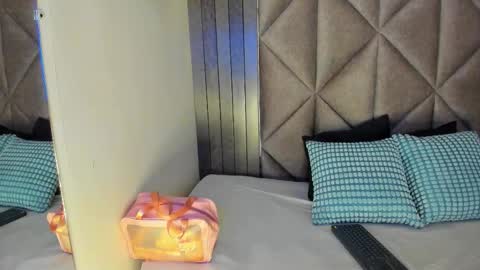 Snapshot of sabrinaspell_ chatting on February 6, 2026, 11:35 am S A B R I N A online show from February 6, 2026, 11:35 am